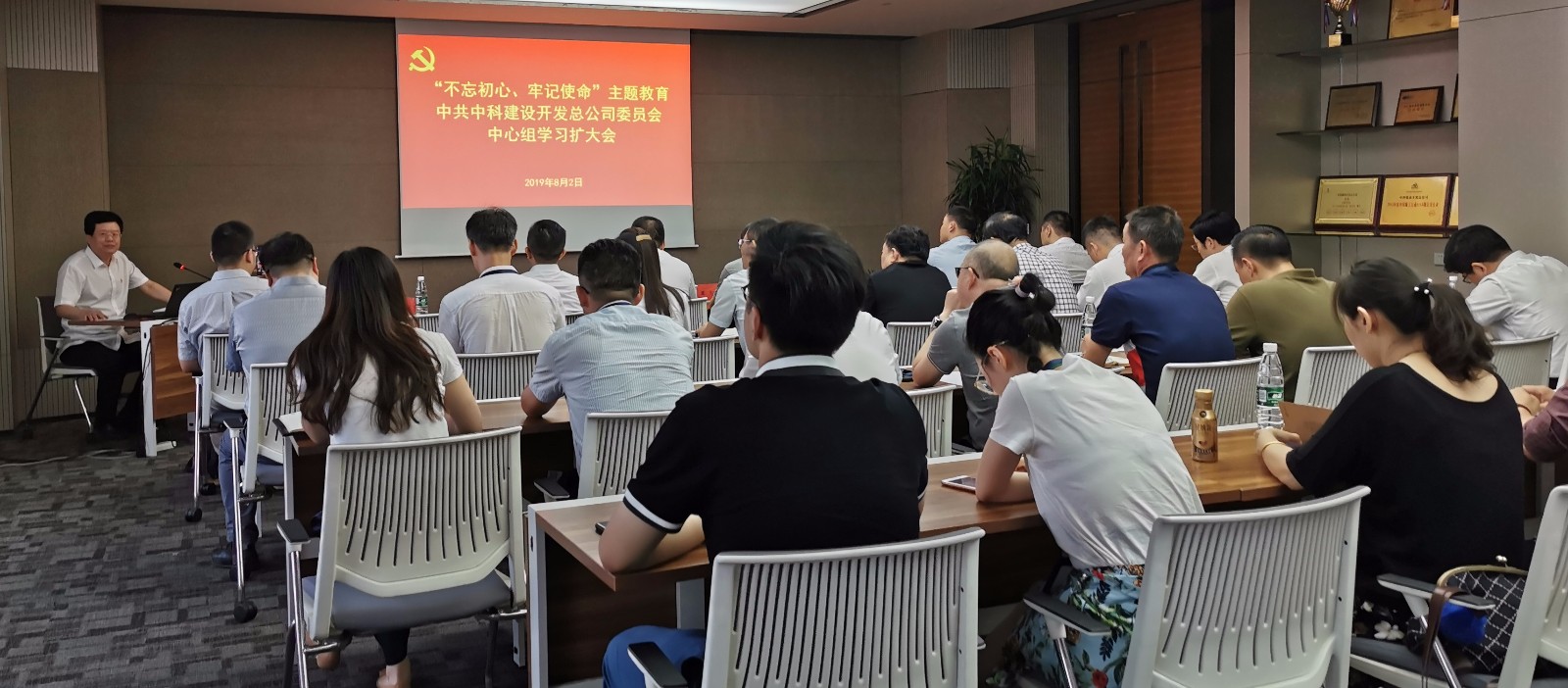 5d4b8b1f89c0f.jpg 5d4b8b1f89c0f.jpg