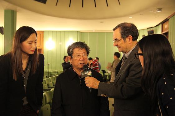 意大利托斯卡纳电视台采访中国书画世界行联合会常务副主席于志学.JPG
